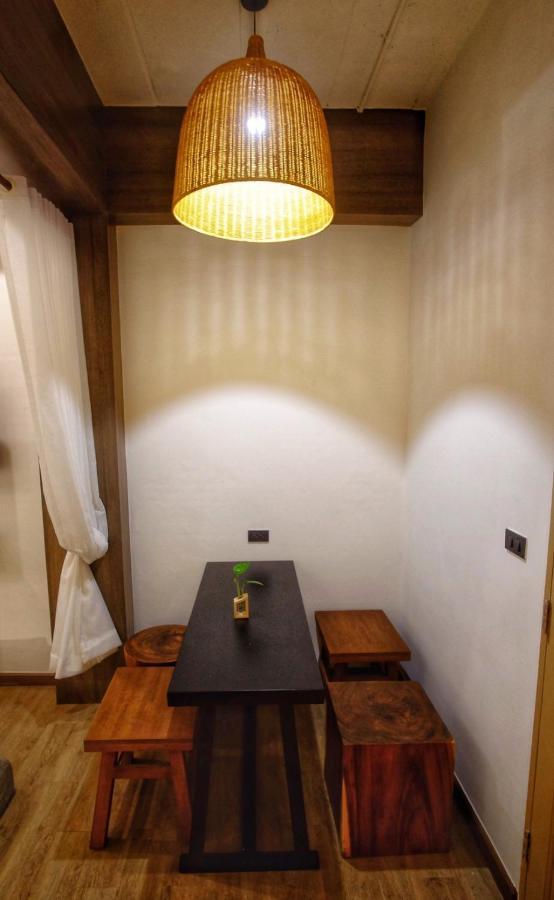 Krung Boutique Hotel Bangkok Exterior photo