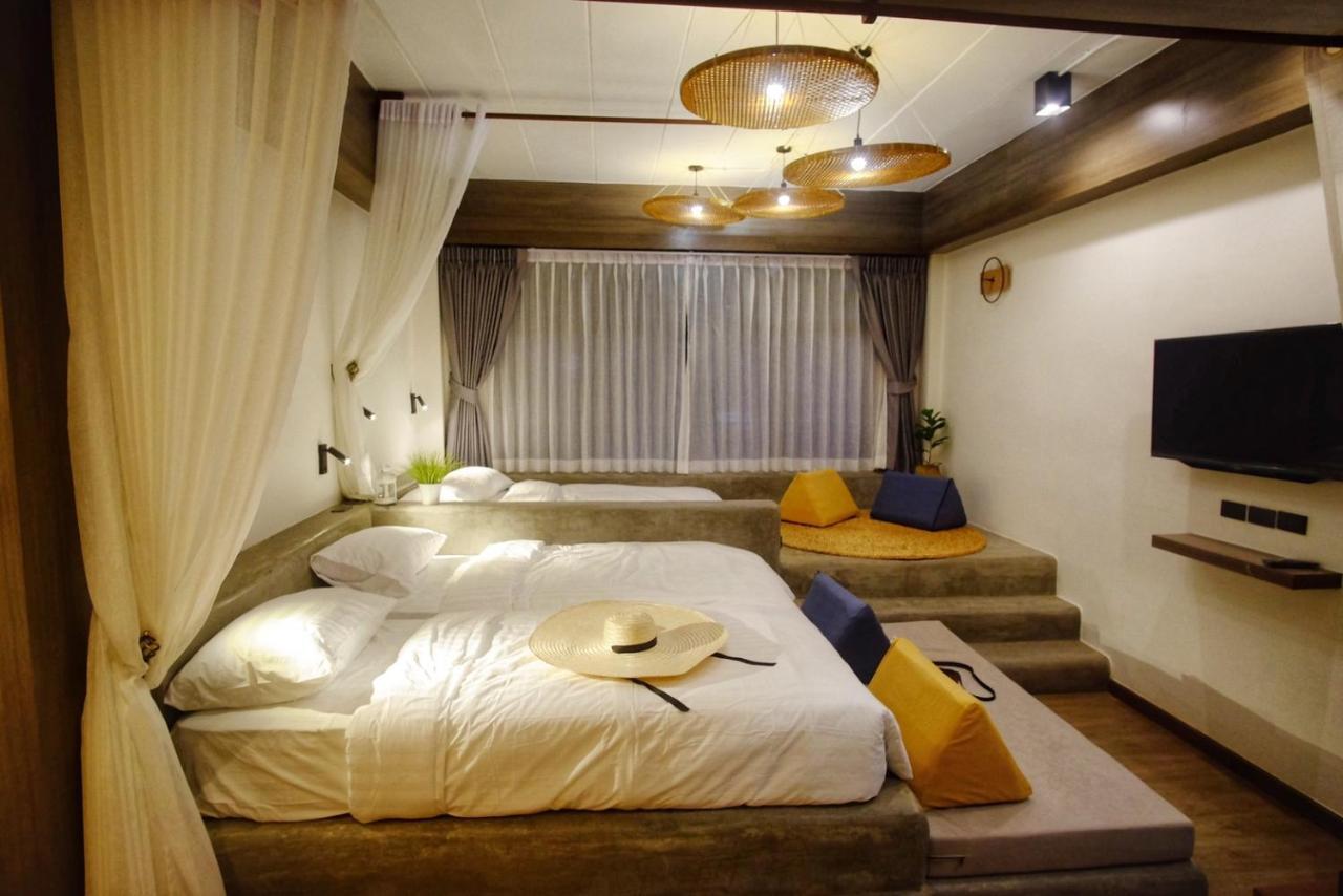 Krung Boutique Hotel Bangkok Exterior photo
