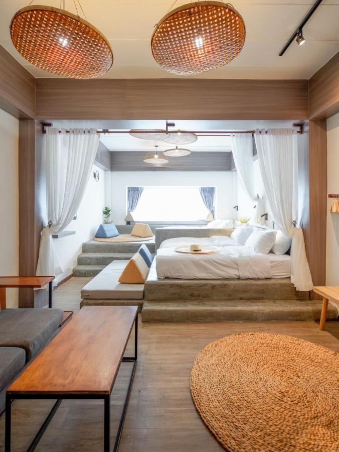 Krung Boutique Hotel Bangkok Exterior photo