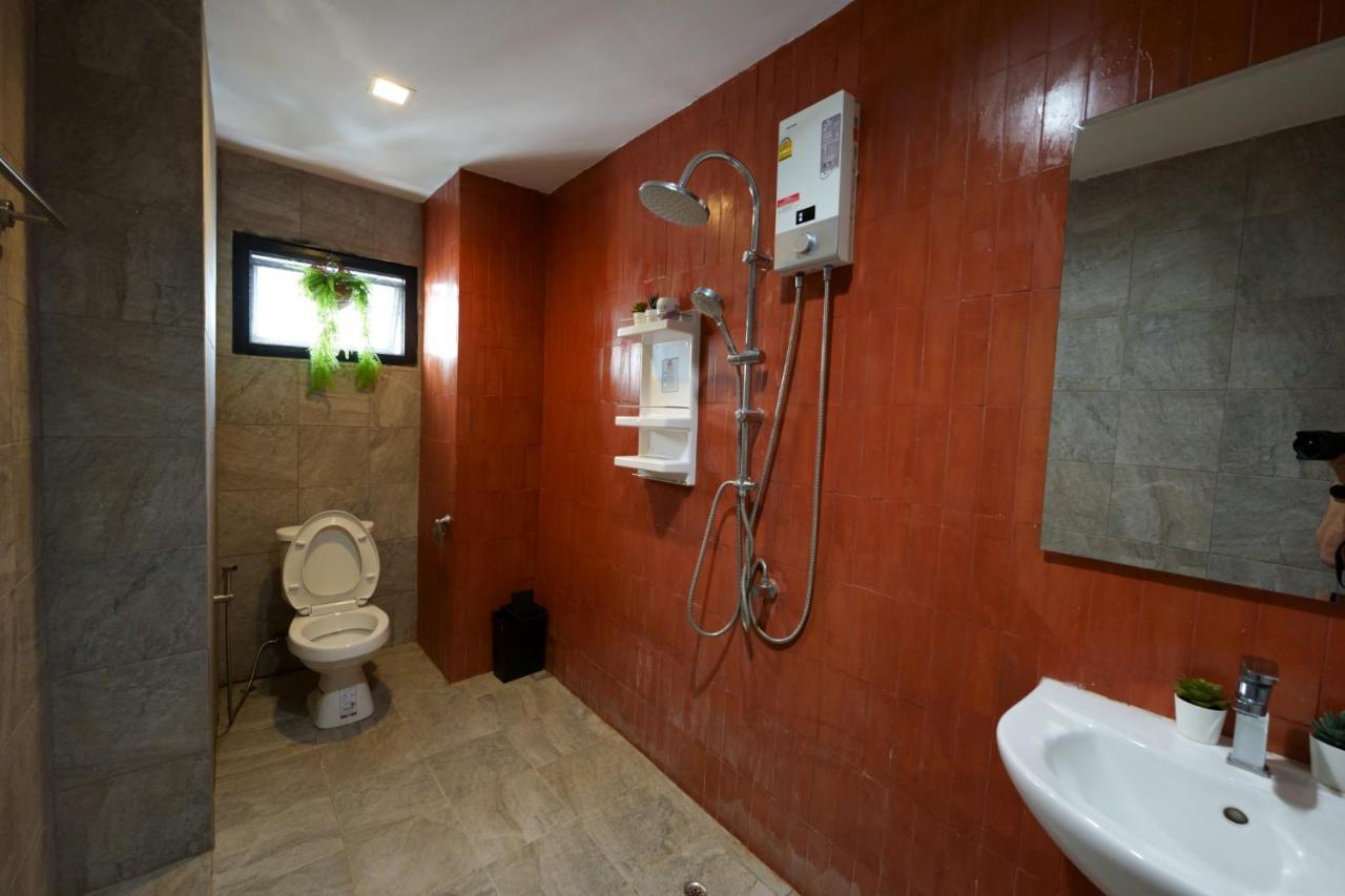 Krung Boutique Hotel Bangkok Exterior photo